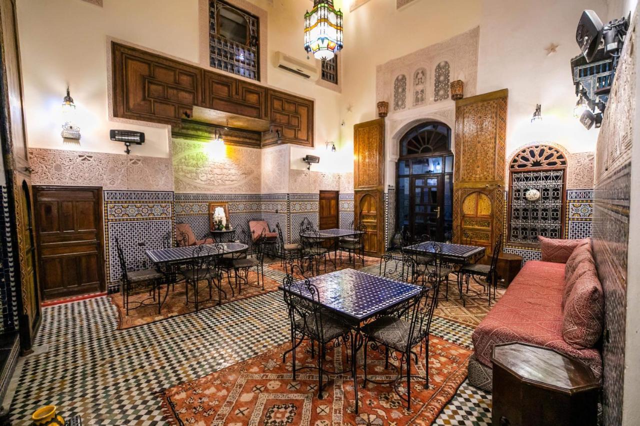 Riad Fes Aicha Buitenkant foto