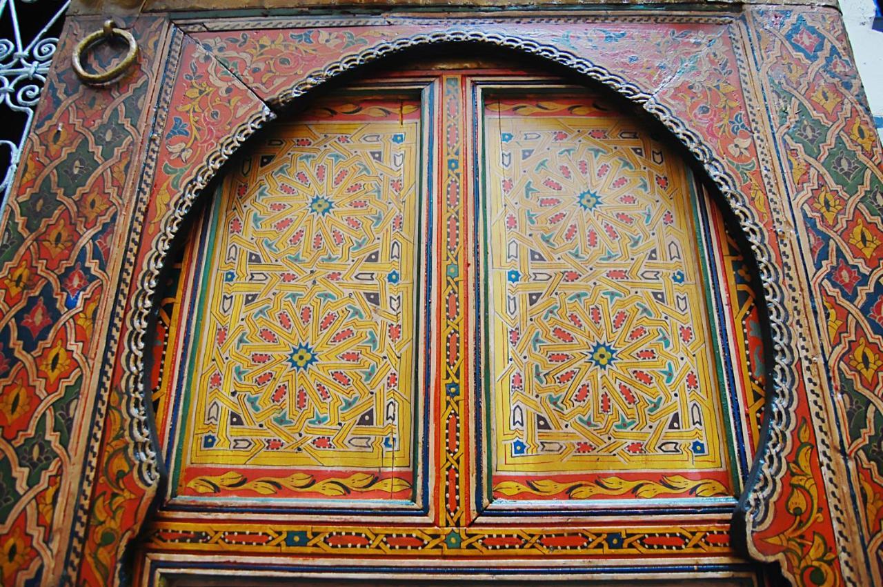 Riad Fes Aicha Buitenkant foto