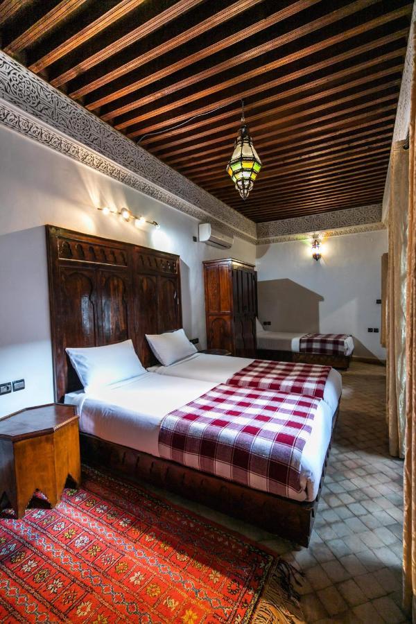 Riad Fes Aicha Buitenkant foto