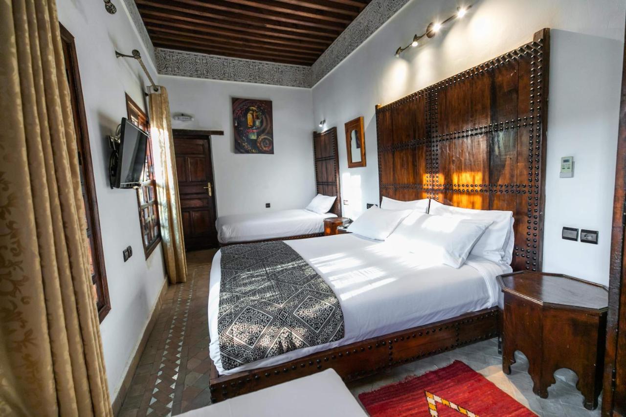 Riad Fes Aicha Buitenkant foto