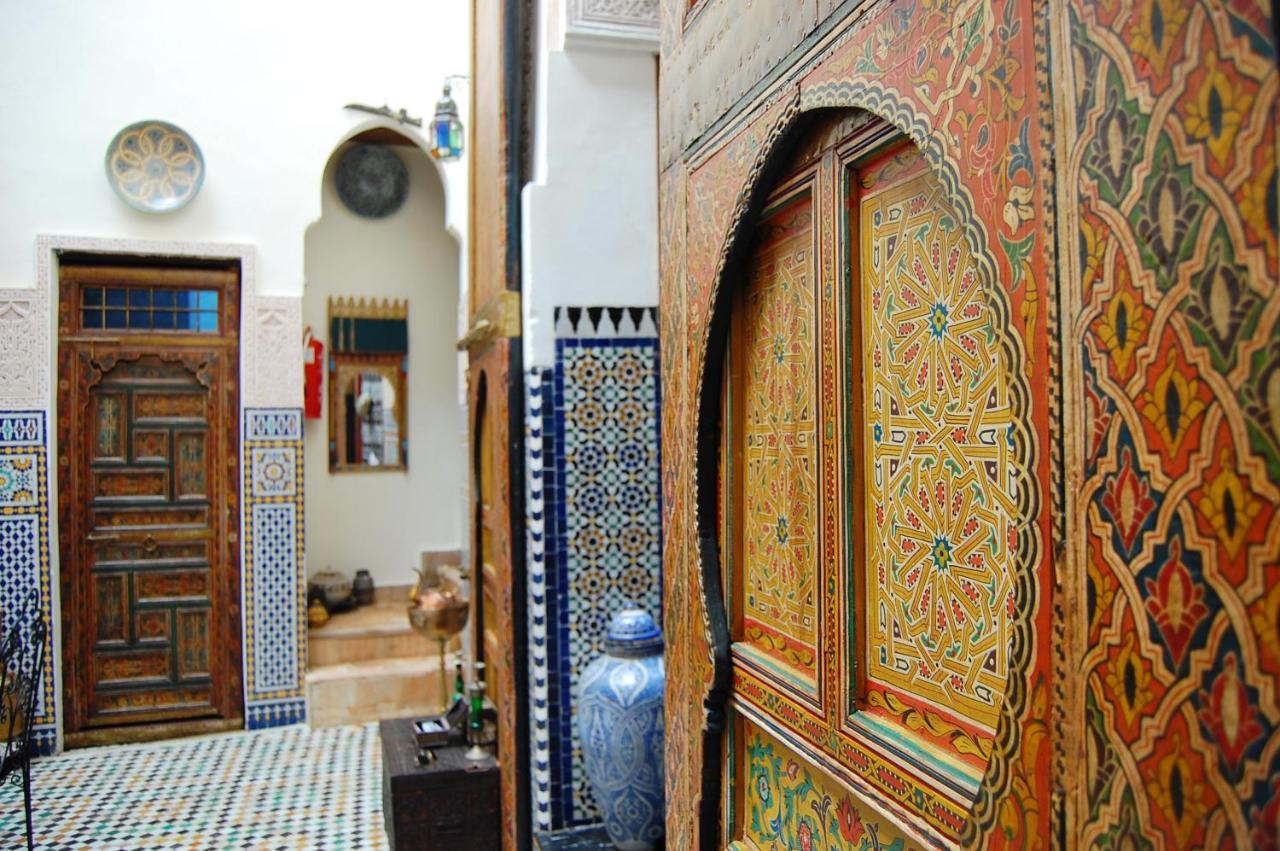 Riad Fes Aicha Buitenkant foto