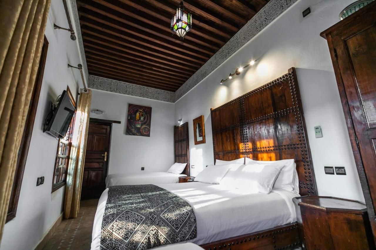 Riad Fes Aicha Buitenkant foto