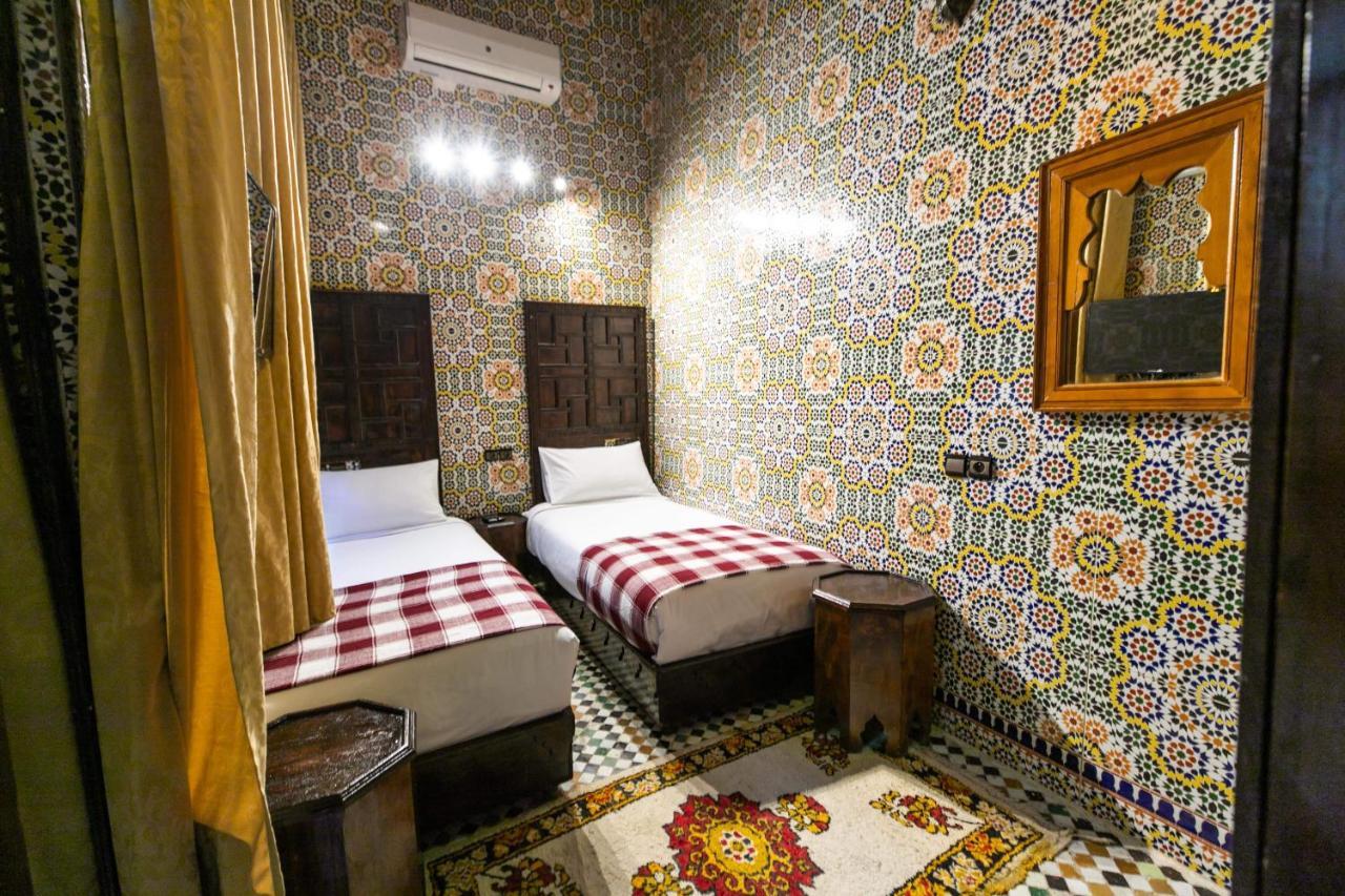 Riad Fes Aicha Buitenkant foto
