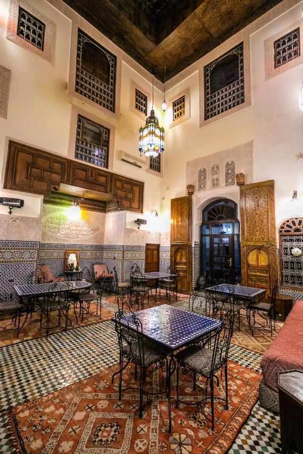 Riad Fes Aicha Buitenkant foto