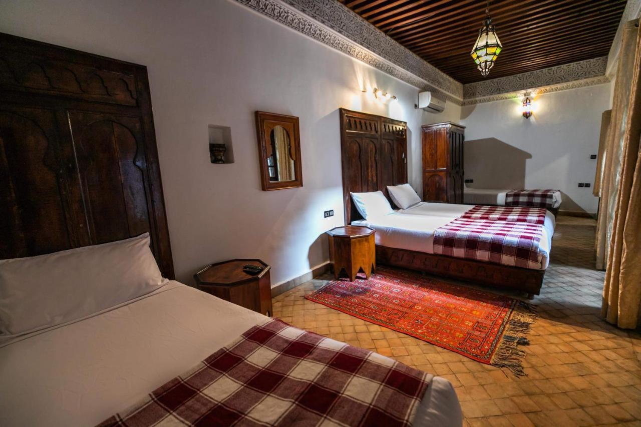 Riad Fes Aicha Buitenkant foto