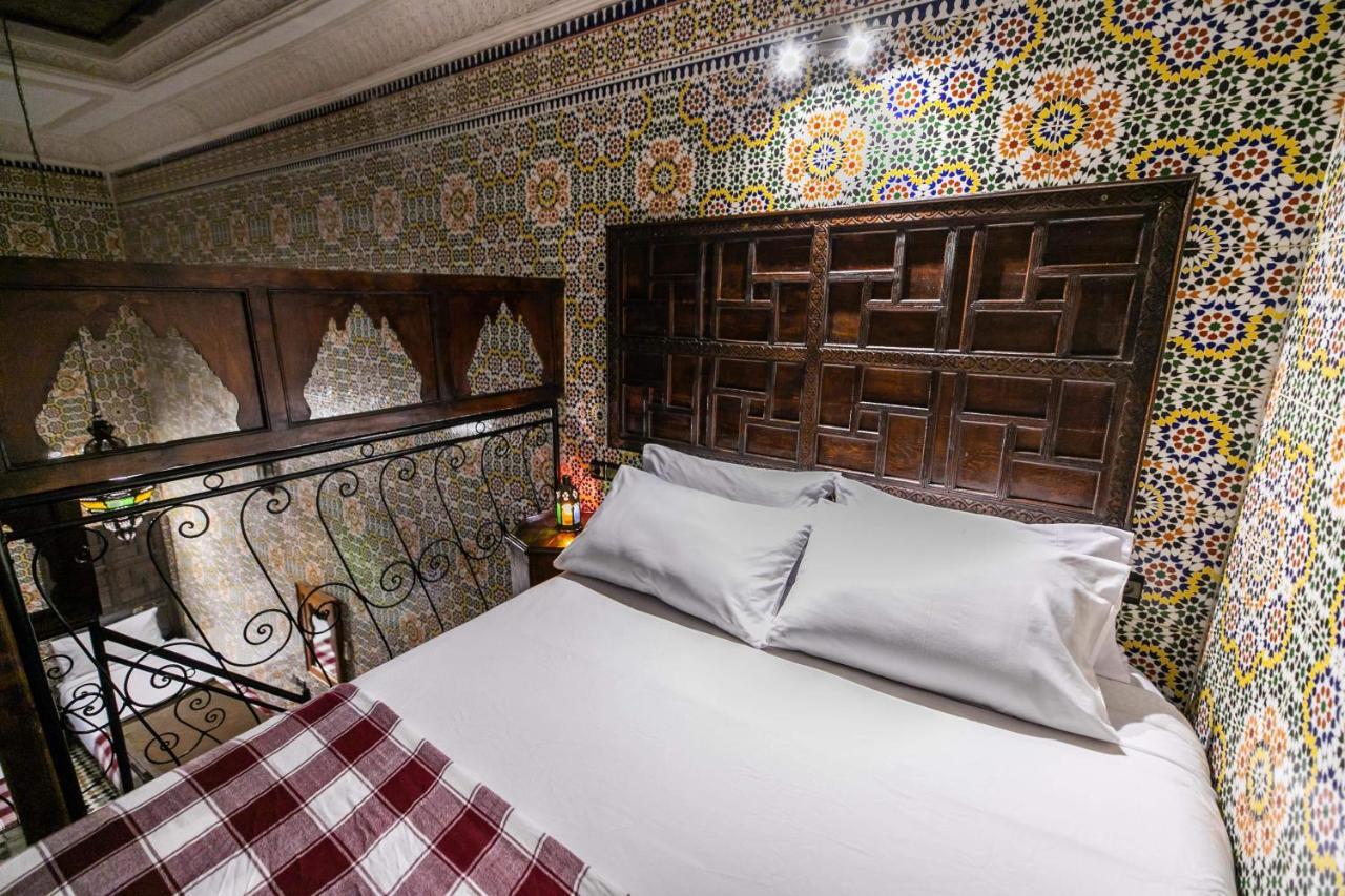 Riad Fes Aicha Buitenkant foto