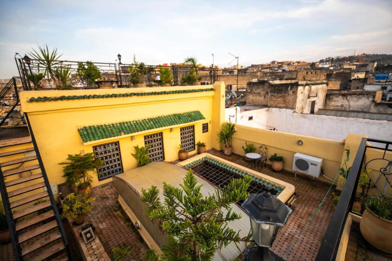 Riad Fes Aicha Buitenkant foto
