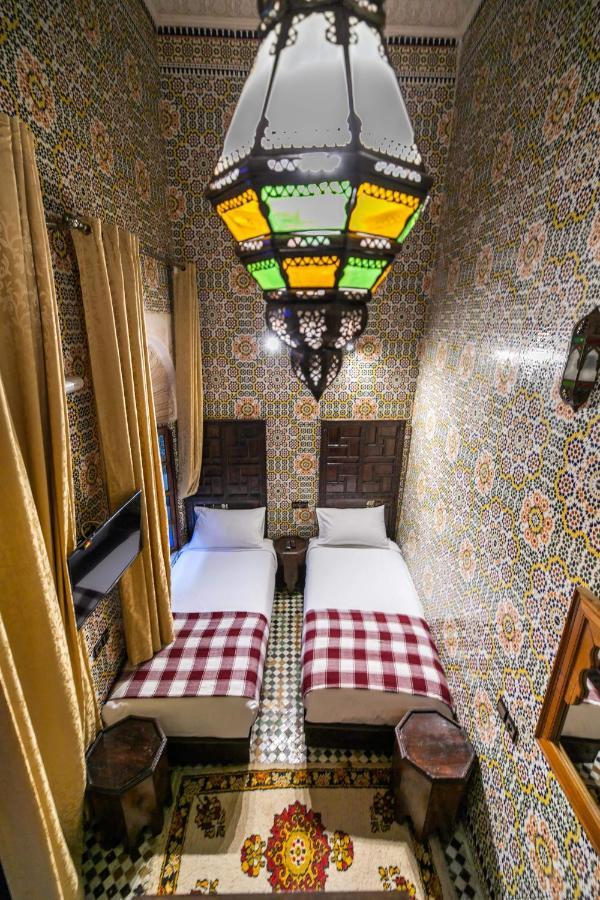 Riad Fes Aicha Buitenkant foto