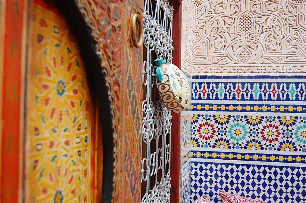 Riad Fes Aicha Buitenkant foto